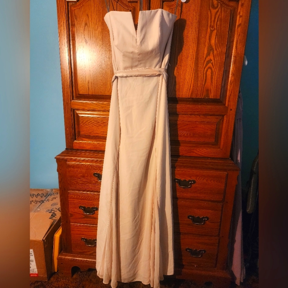 Size 14 Vera Wang Bridesmade Dress